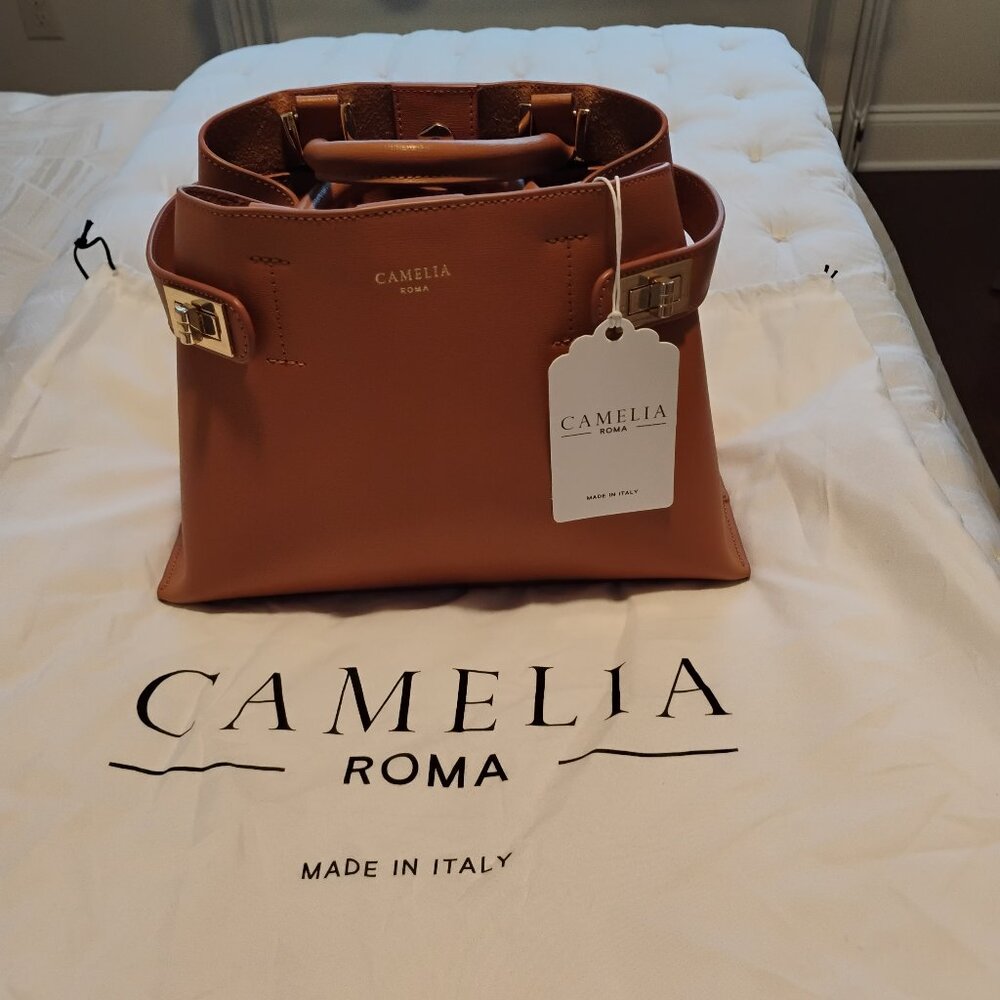 Camelia Roma NWT handbag made in Italy
